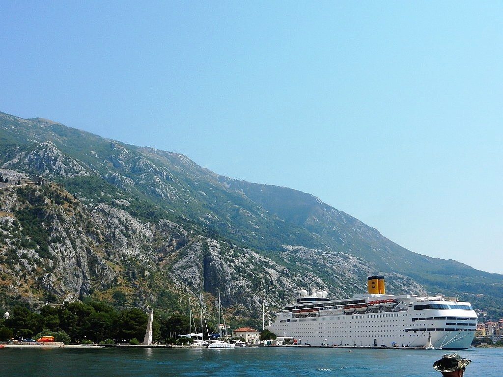 porto di cattaro montenegro
