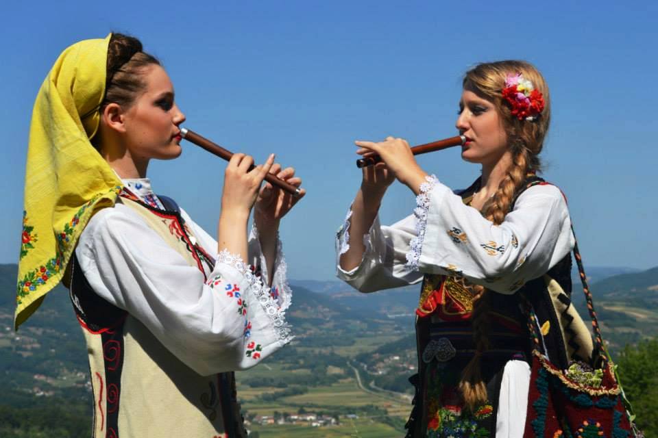 serbian traditional costumes