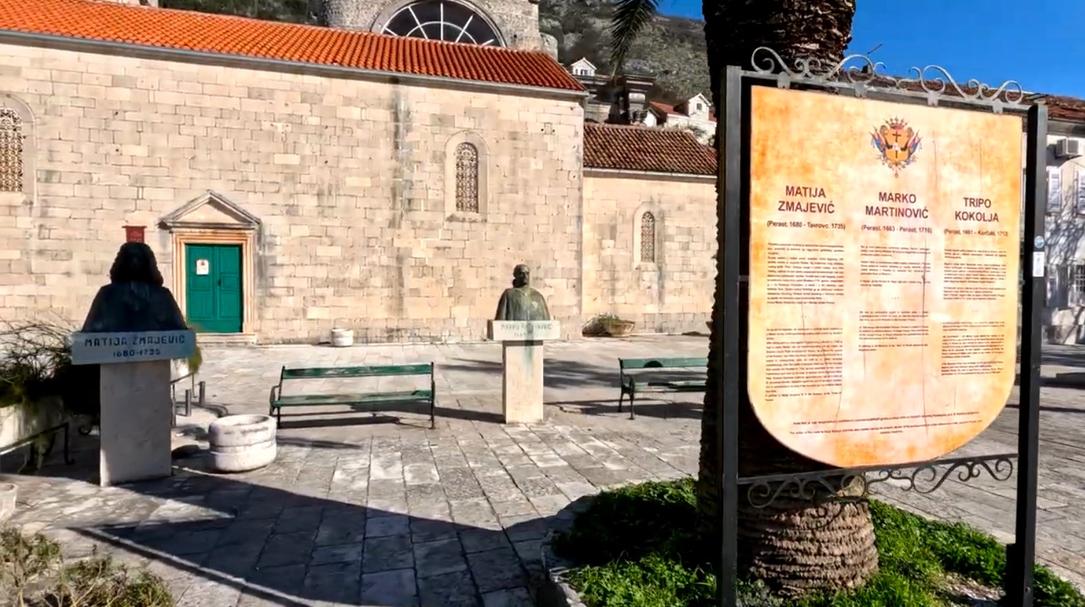 Perast - Busts of historical